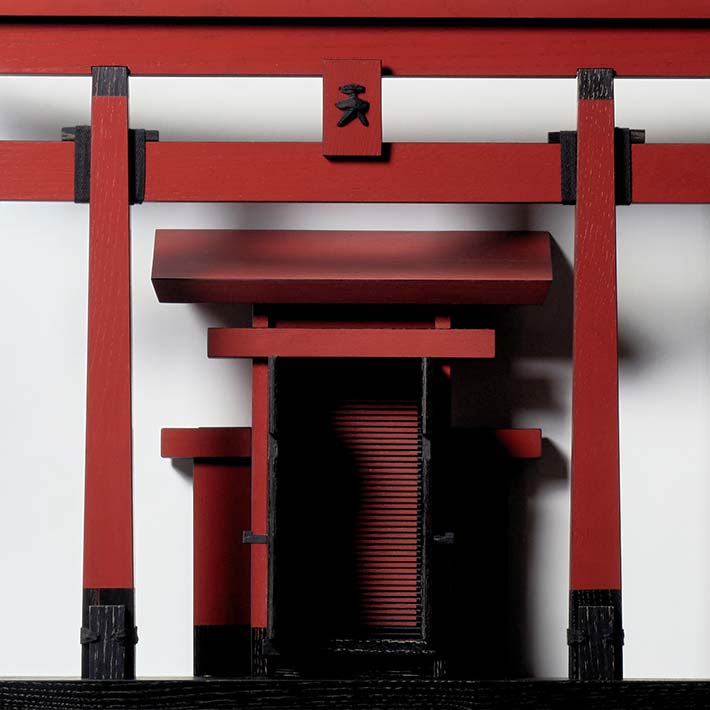 ITSUKUSHIMA kamidana by DAIKUKAI - red finish - japanese traditional design in chestnut wood