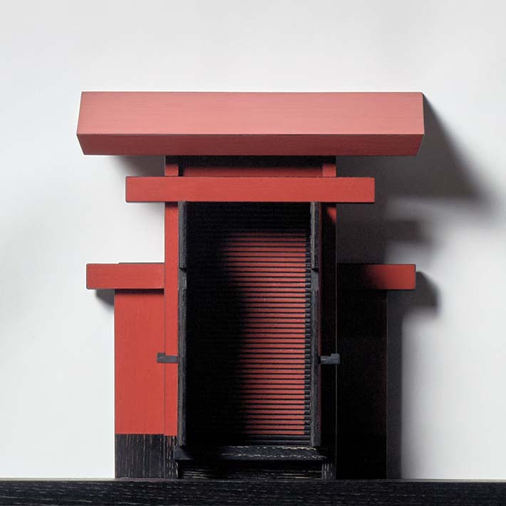 KURAMA kamidana by DAIKUKAI - red finish - japanese traditional design in chestnut wood